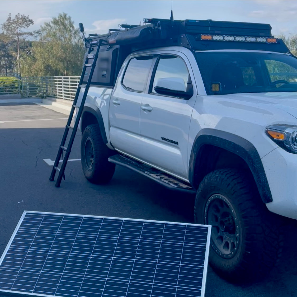 Quick disconnect solar panel kit - GFC