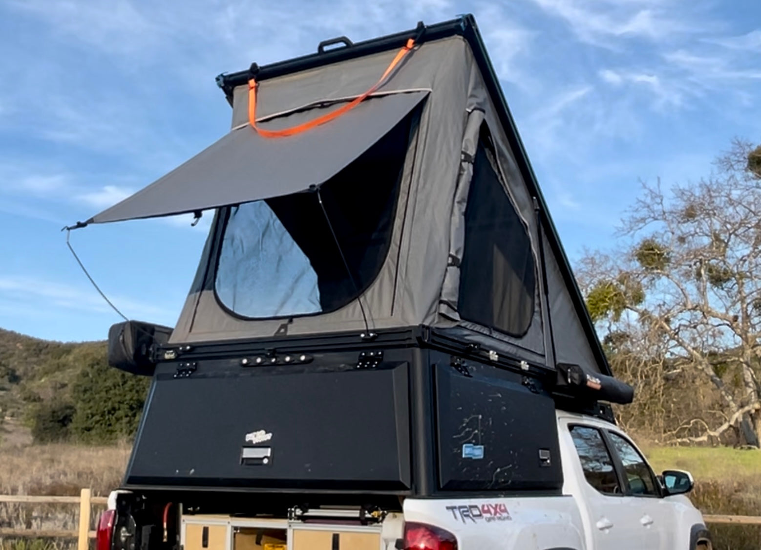 Rainfly/Awning pole mount kit