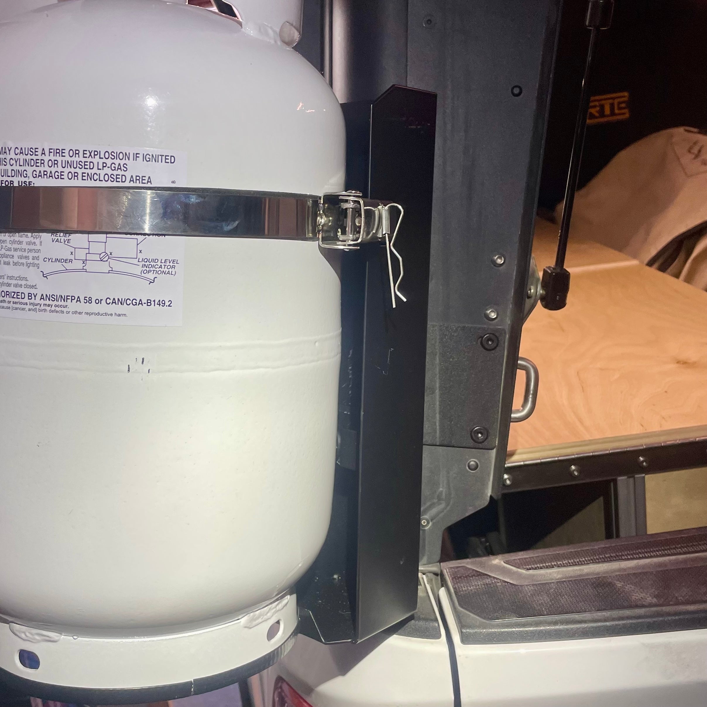 Super Pacific Propane Tank Mount